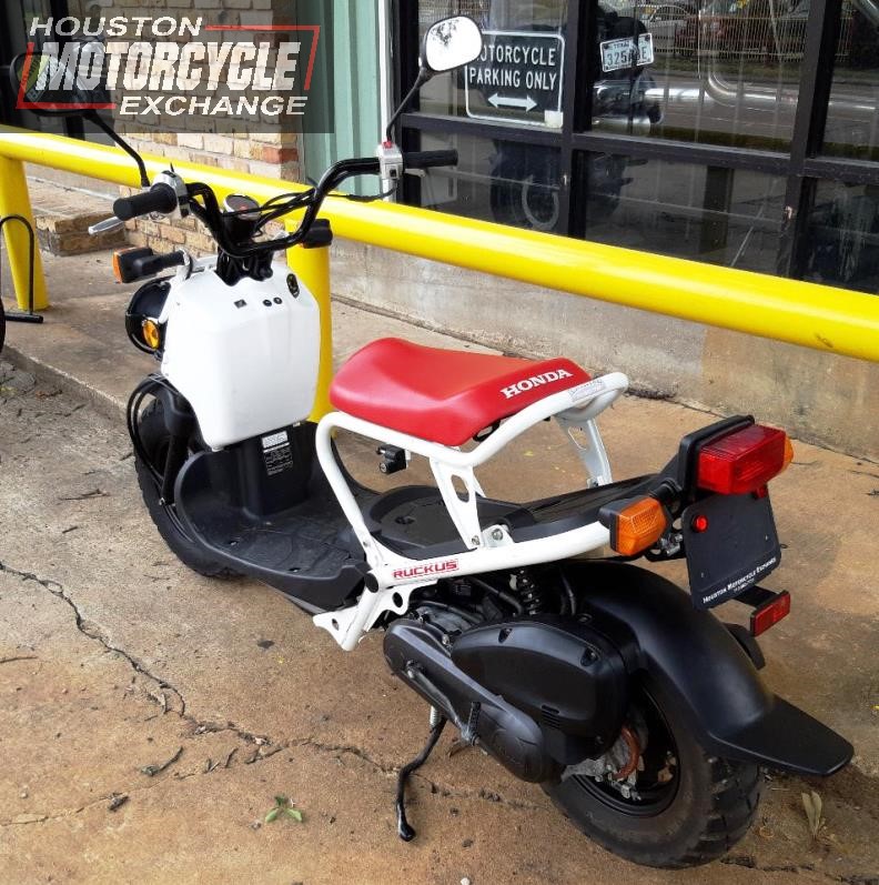 Honda ruckus 50