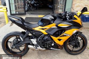 2019 Kawasaki Ninja 650 ABS Kawasaki Race Team Edition Used Sportbike Streeetbike For Sale Located in Houston Texas (2)