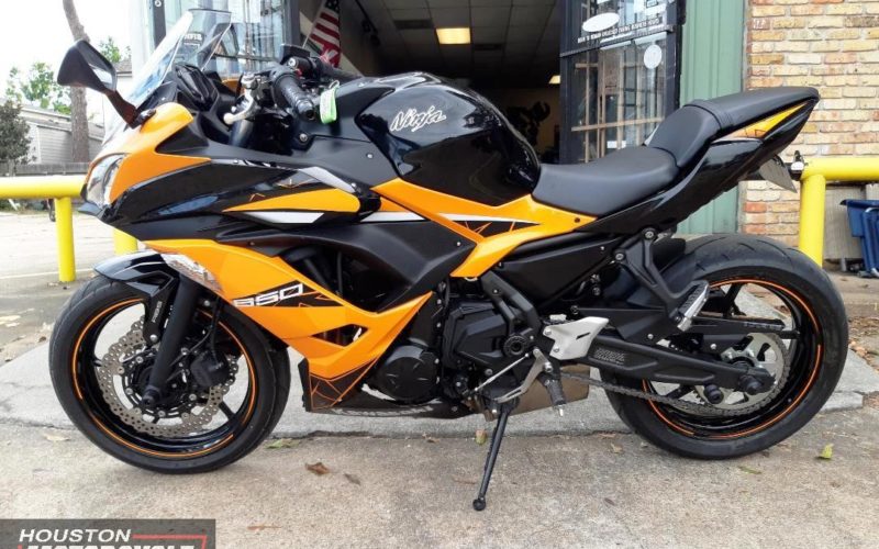 2019 Kawasaki Ninja 650 ABS Kawasaki Race Team Edition Used Sportbike Streeetbike For Sale Located in Houston Texas (3)