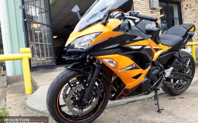 2019 Kawasaki Ninja 650 ABS Kawasaki Race Team Edition Used Sportbike Streeetbike For Sale Located in Houston Texas (5)
