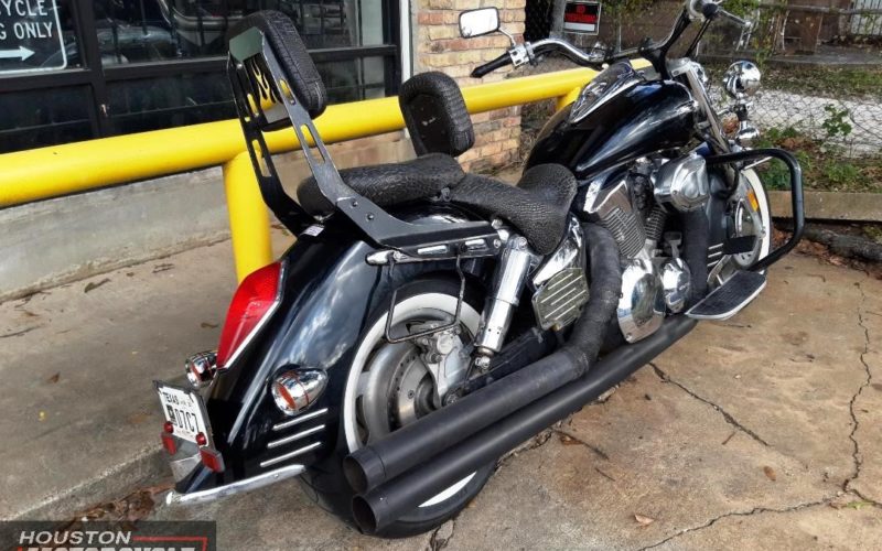 2007 Honda VTX1300R Used Cruiser Streetbike Motorcycle For Sale Located In Houston Texas (8)