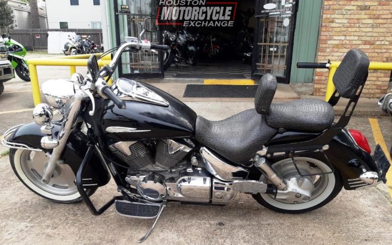 2007 Honda VTX1300R Used Cruiser Streetbike Motorcycle For Sale Located In Houston Texas