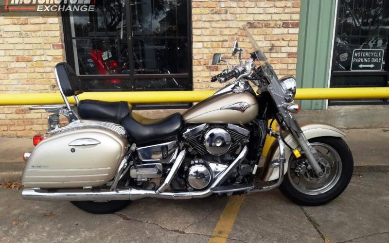 2002 Kawasaki Vulcan Nomad 1500 Fuel Injected V Twin Used Cruiser Streetbike Motorcycle For Sale Located In Houston Texas USA (3)
