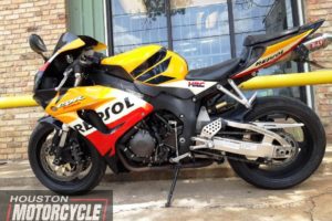 2006 Honda CBR1000RR Used Sportbike Streetbike For Sale Located In Houston Texas (3)