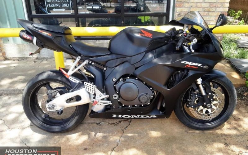 2006 Honda CBR1000RR Used Sportbike Streetbike Motorcycle For Sale Located In Houston Texas USA (2)