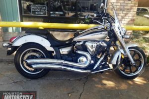 2010 Yamaha V-Star 950 Used Cruiser Streetbike Motorcycle For Sale Located In Houston Texas USA (2)