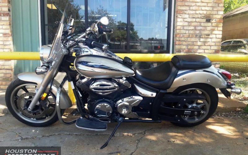 2010 Yamaha V-Star 950 Used Cruiser Streetbike Motorcycle For Sale Located In Houston Texas USA (3)