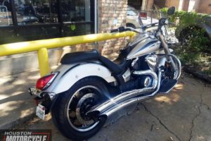 2010 Yamaha V-Star 950 Used Cruiser Streetbike Motorcycle For Sale Located In Houston Texas USA (6)