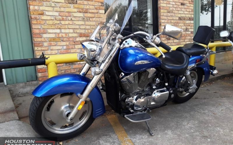 2007 Honda VTX1300R Used Cruiser Streetbike Motorcycle For Sale Located In Houston Texas USA (6)
