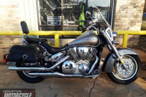 2009 Honda VTX1300T Used Cruiser Street Bike Motorcycle For Sale Located In Houston Texas USA (2)
