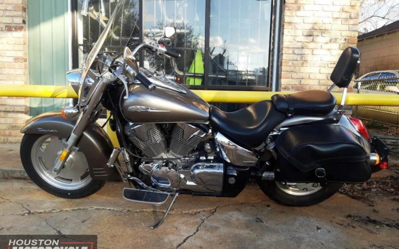 2009 Honda VTX1300T Used Cruiser Street Bike Motorcycle For Sale Located In Houston Texas USA (3)