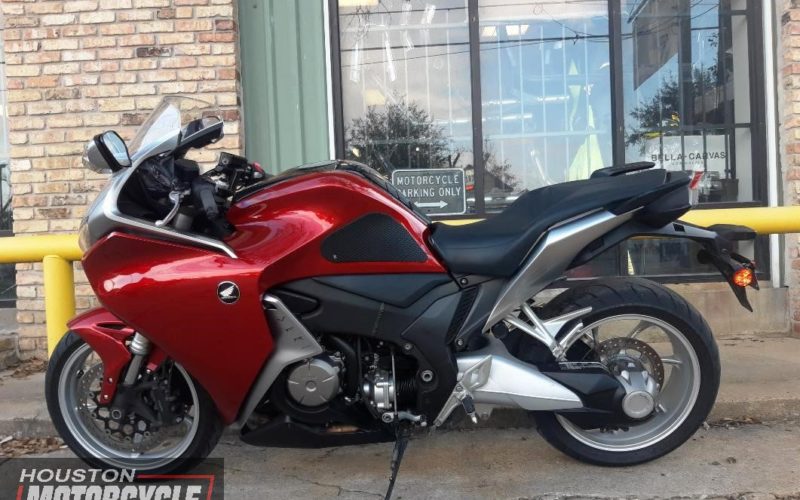 2010 Honda VRF1200F Used Sport Touring Streetbike Motorcycle For Sale Located In Houston Texas USA (3)