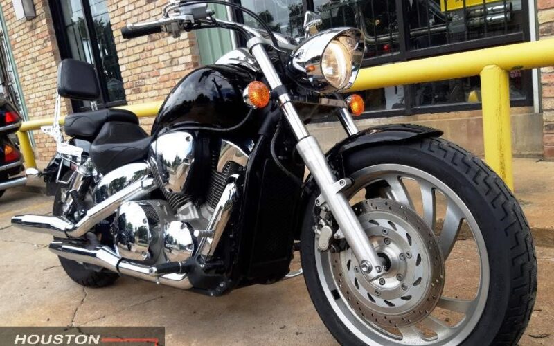 2009 Honda VTX1300C Used Cruiser Street Bike Motorcycle For Sale Located In Houston Texas (3)