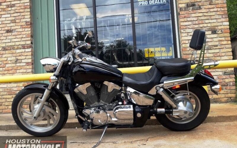 2009 Honda VTX1300C Used Cruiser Street Bike Motorcycle For Sale Located In Houston Texas (5)
