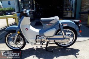 2023 Honda Super Cub 125 Used Scooter Simi Automatic Street bike Motorcycle For Sale Located In Houston Texas USA (3)
