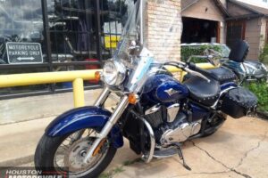 2011 Kawasaki Vulcan 900LT Used Cruiser Touring Streetbike Motorcycle For Sale Located in Houston Texas (5)