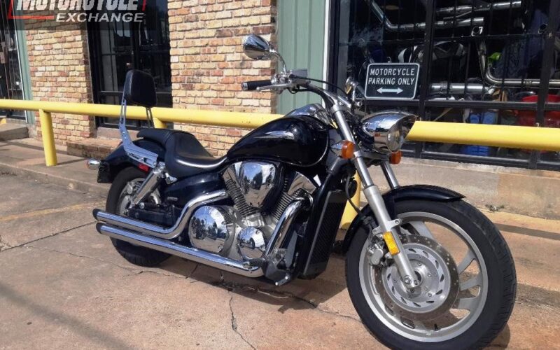 2007 Honda VTX 1300 C Used Cruiser Street Bike Motorcycle For Sale Located In Houston Texas (4)