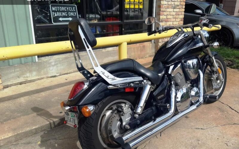 2007 Honda VTX 1300 C Used Cruiser Street Bike Motorcycle For Sale Located In Houston Texas (6)