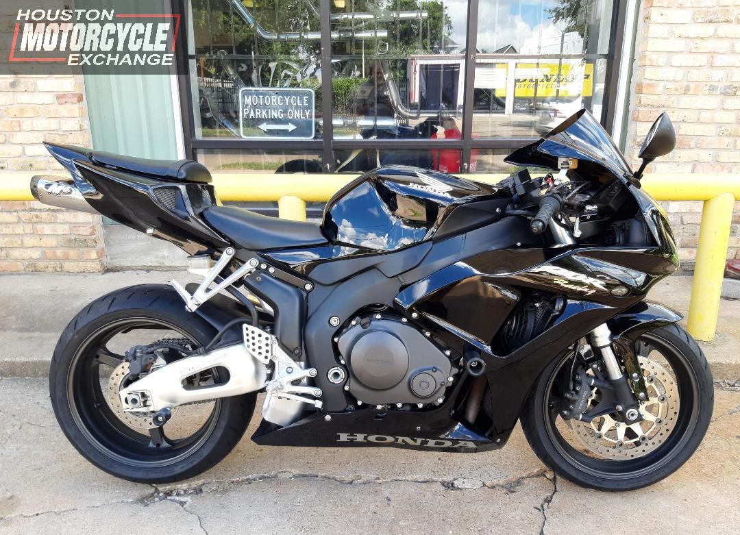 honda sports tourer motorcycle