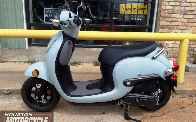 2022 Honda Metropolitain 50 Used scooter motorcycle For sale located in houston texas USA (3)