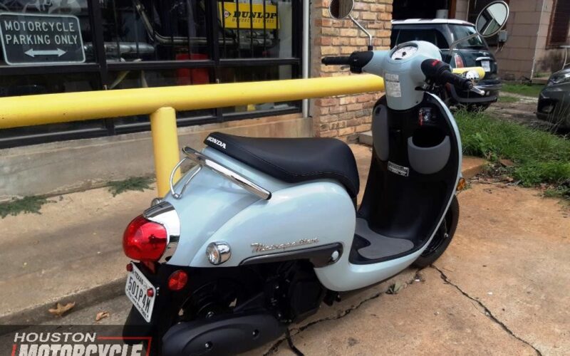 2022 Honda Metropolitain 50 Used scooter motorcycle For sale located in houston texas USA (6)