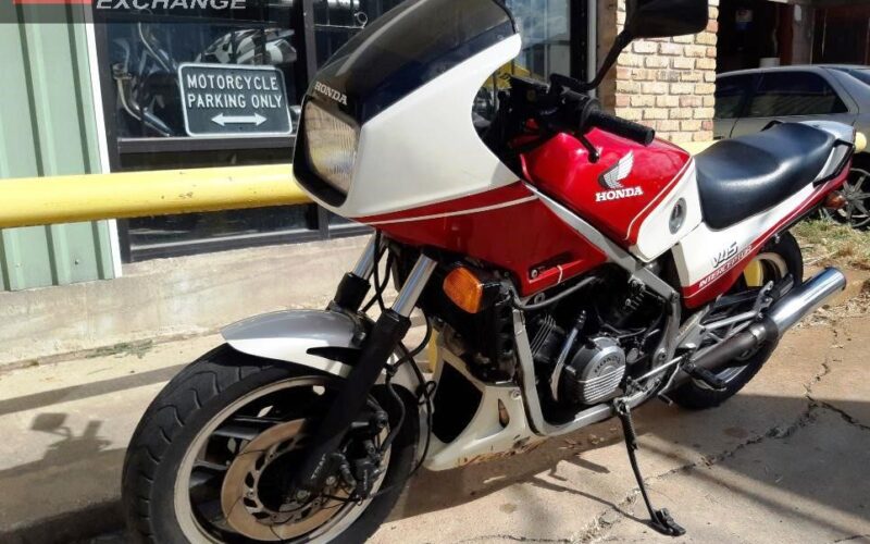 1983 Honda VF750F Interceptor Used Sport bike Street bike Motorcycle for sale located in houston texas USA (4)