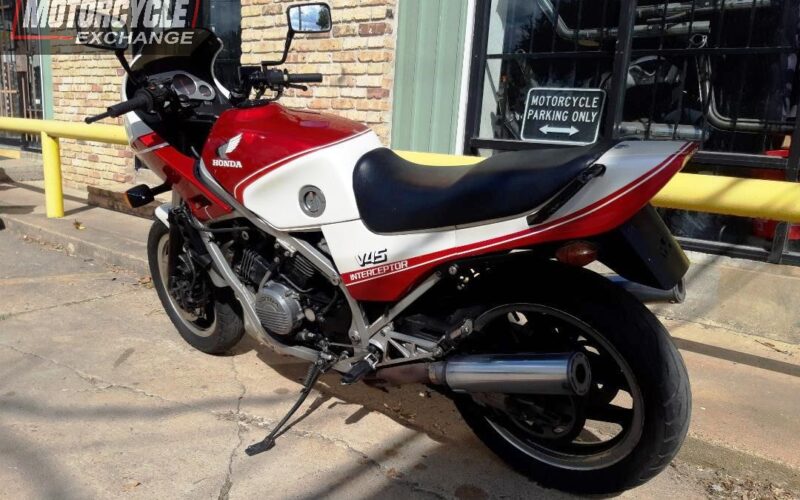 1983 Honda VF750F Interceptor Used Sport bike Street bike Motorcycle for sale located in houston texas USA (7)