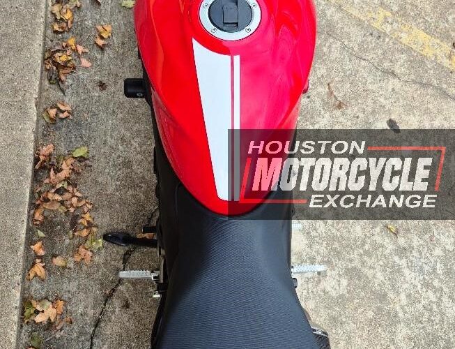 2017 Suzuki SV 650 Used Naked Sport Bike Street Bike Motorcycle for sale located in houston texas USA (3)