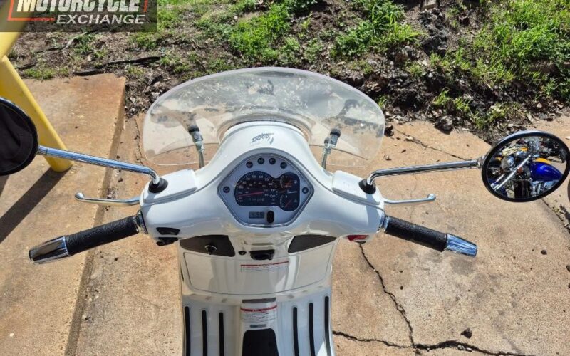 2013 Vespa Piaggio GTS 300 i.e. Super Used Scooter Street Bike Motorcycle For Sale Located In Houston Texas USA (11)