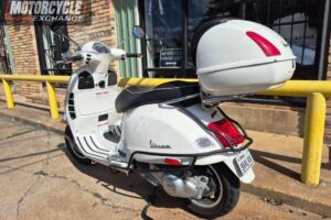 2013 Vespa Piaggio GTS 300 i.e. Super Used Scooter Street Bike Motorcycle For Sale Located In Houston Texas USA (6)