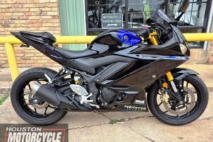 2021 Yamaha YZF R3 300cc Monster Energy Edition Used Sport Bike Street Bike Motorcycle For Sale Located In Houston Texas (2)