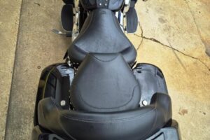 2007 Kawasaki Vulcan 1500 Classic VN 1500 Bat Wing Fairing Used Cruiser Street Bike Motorcycle For Sale Located In Houston Texas USA (10)