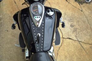 2007 Kawasaki Vulcan 1500 Classic VN 1500 Bat Wing Fairing Used Cruiser Street Bike Motorcycle For Sale Located In Houston Texas USA (11)