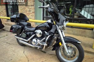 2007 Kawasaki Vulcan 1500 Classic VN 1500 Bat Wing Fairing Used Cruiser Street Bike Motorcycle For Sale Located In Houston Texas USA (3)