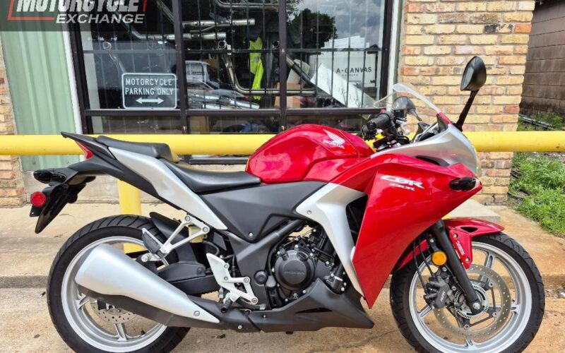 2011 Honda CBR_250_R Used Sport_bike Street_bike Motorcycle For Sale Located in Houston Texas (2)