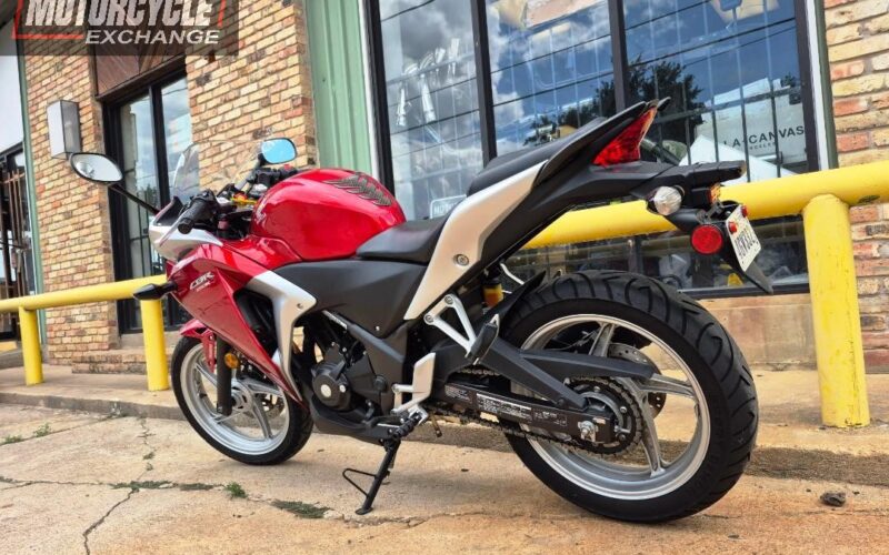 2011 Honda CBR_250_R Used Sport_bike Street_bike Motorcycle For Sale Located in Houston Texas (7)