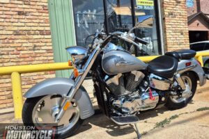 2005 Honda VTX_1300_R Used Cruiser Street_bike motorcycle for sale Houston Used motorcycles for sale (6)