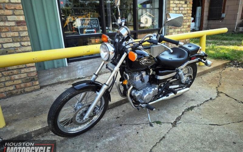 2009 Honda CMX250 Rebel Used Cruiser Street Legal Road Motorcycle for sale located in houston texas USA motorcycle for sale Houston Used motorcycles for sale Motorcycle Shop (3)