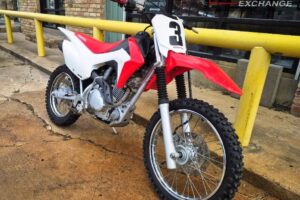2018 Honda CRF125F Used Dirt Bike Off Road Trail Bike Motorcycle for sale located in houston texas USA motorcycle for sale Houston Used motorcycles for sale Motorcycle Shop (3)
