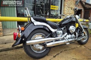 2004 Yamaha XVS650 V_Star Classic Used Cruiser Street bike Motorcycle for sale located in houston texas USA motorcycle for sale Houston Used motorcycles for sale Motorcycle Shop (4)