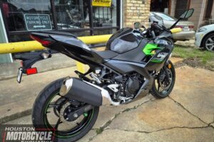 2023 Kawasaki EX400 ABS Used Sportbike streetbike entry level beginner motorcycle for sale located in houston texas USA (3)
