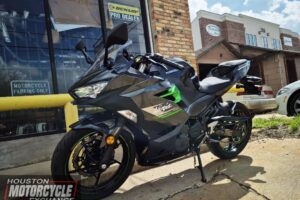 2023 Kawasaki EX400 ABS Used Sportbike streetbike entry level beginner motorcycle for sale located in houston texas USA (5)
