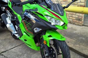2023 Kawasaki Ninja 400 ABS KRT edition Used Sport Bike For Sale Located In Houston Texas motorcycle for sale Houston Used motorcycles for sale Motorcycle Shop (5)