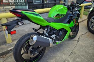 2023 Kawasaki Ninja 400 ABS KRT edition Used Sport Bike For Sale Located In Houston Texas motorcycle for sale Houston Used motorcycles for sale Motorcycle Shop (7)