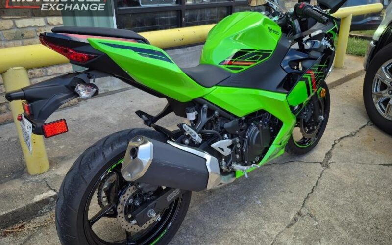 2023 Kawasaki Ninja 400 ABS KRT edition Used Sport Bike For Sale Located In Houston Texas motorcycle for sale Houston Used motorcycles for sale Motorcycle Shop (7)