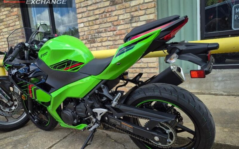 2023 Kawasaki Ninja 400 ABS KRT edition Used Sport Bike For Sale Located In Houston Texas motorcycle for sale Houston Used motorcycles for sale Motorcycle Shop (8)